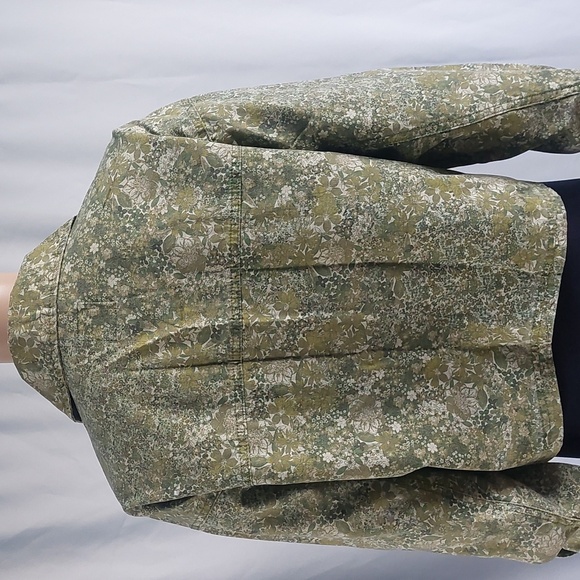 Wild Fable Womens Cropped Jacket Canvas Green Floral Size XS - Picture 2 of 9